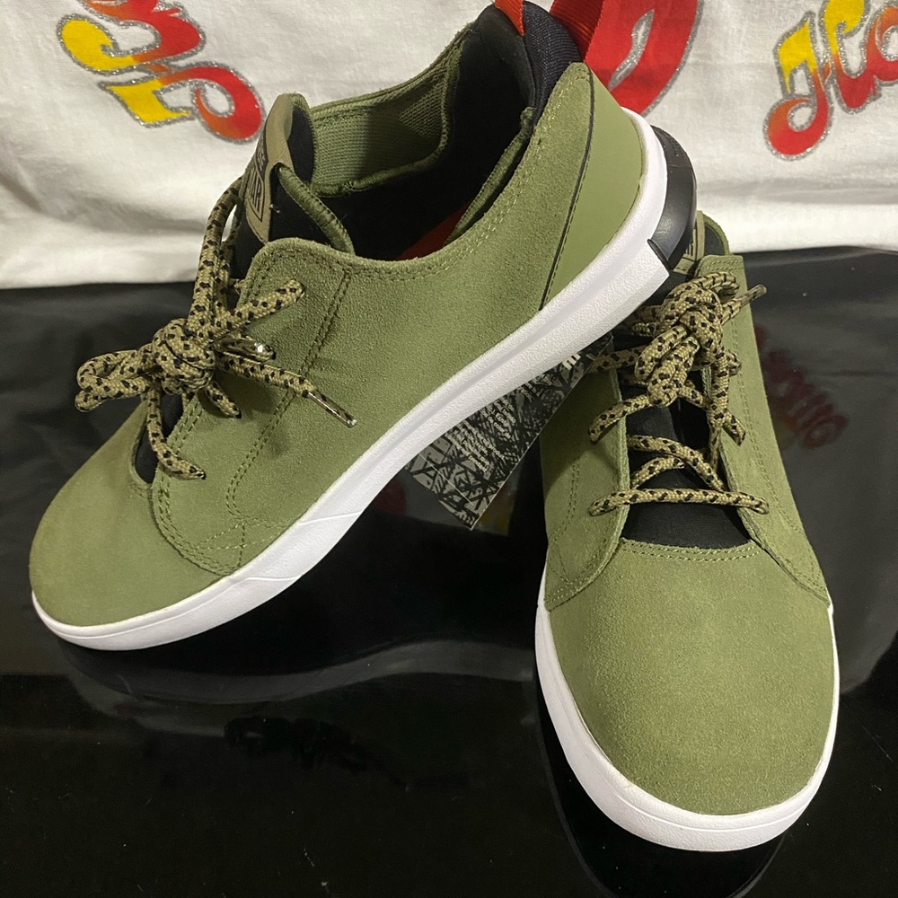 Converse sneakers 5Y
